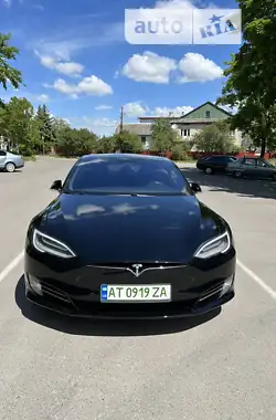 Tesla Model S 2020 - пробіг 104 тис. км