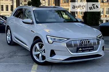 Audi e-tron 2019 - пробіг 57 тис. км