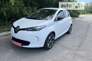Renault Zoe 2017 - пробег 43 тыс. км