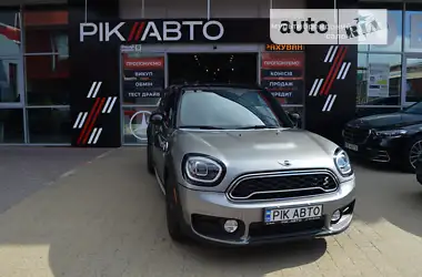 MINI Countryman 2018 - пробег 61 тыс. км