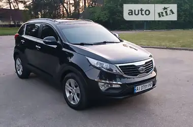 Kia Sportage 2010 - пробег 215 тыс. км