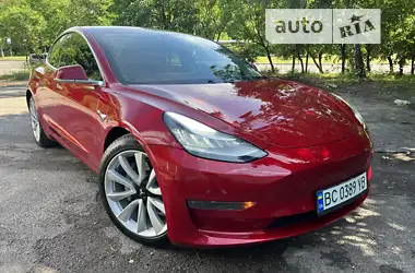 Tesla Model 3 2018 - пробіг 84 тис. км