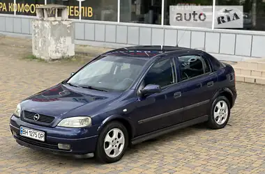 Opel Astra 2000 - пробіг 300 тис. км