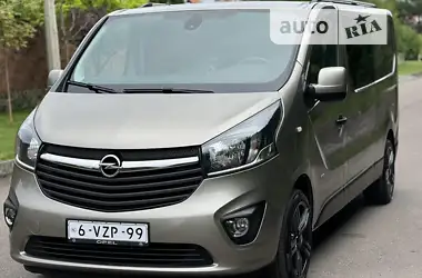 Opel Vivaro 2018 - пробіг 153 тис. км