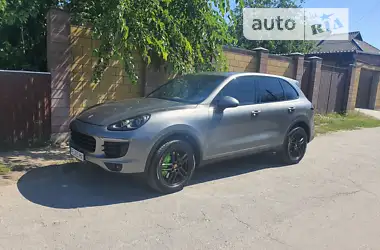 Porsche Cayenne 2015 - пробіг 267 тис. км