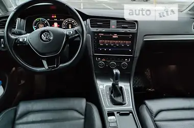 Volkswagen e-Golf 2018 - пробіг 97 тис. км