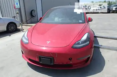 Tesla Model 3 2021 - пробіг 35 тис. км