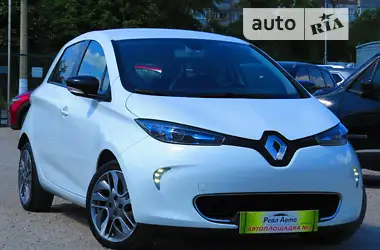 Renault Zoe 2016 - пробег 114 тыс. км