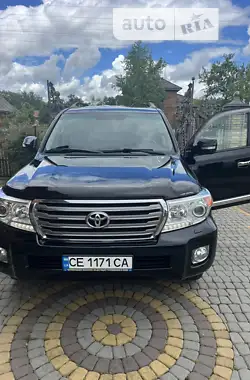 Toyota Land Cruiser 2013 - пробег 150 тыс. км