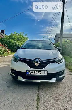 Renault Captur 2017 - пробіг 106 тис. км