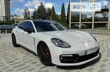 Porsche Panamera 2021 - пробіг 34 тис. км