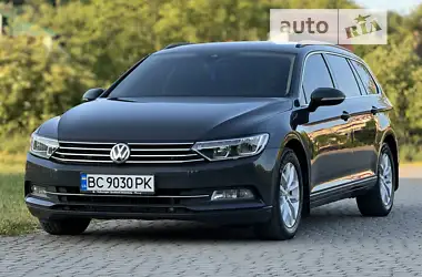Volkswagen Passat 2019 - пробіг 223 тис. км