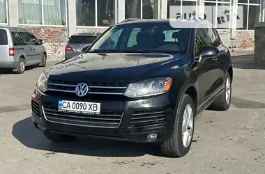 Volkswagen Touareg 2011 - пробіг 294 тис. км