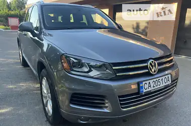 Volkswagen Touareg 2012 - пробег 183 тыс. км