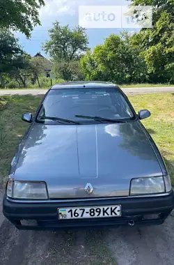 Renault 19 1991 - пробег 400 тыс. км