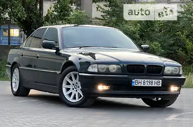 BMW 7 Series 1996 - пробіг 298 тис. км