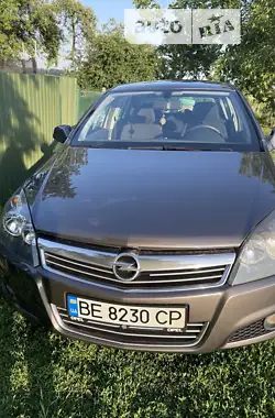 Opel Astra 2011 - пробіг 330 тис. км