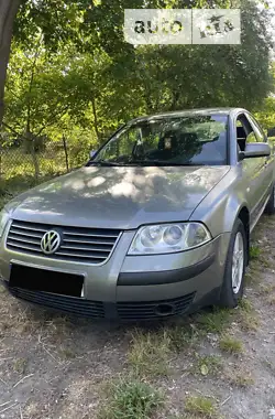 Volkswagen Passat 2002 - пробег 300 тыс. км