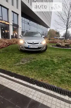 Opel Astra 2011 - пробіг 312 тис. км