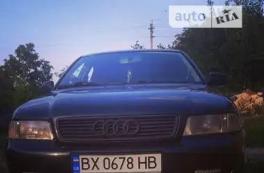 Audi A4 1995 - пробег 379 тыс. км
