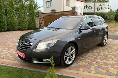Opel Insignia 2011 - пробіг 278 тис. км