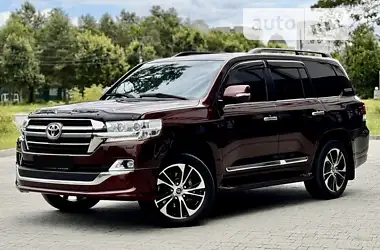 Toyota Land Cruiser 2016 - пробег 112 тыс. км