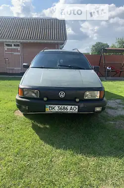 Volkswagen Passat 1991 - пробіг 180 тис. км