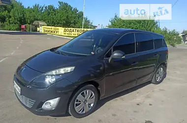 Renault Grand Scenic 2010 - пробіг 230 тис. км