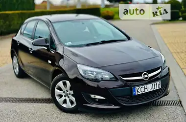 Opel Astra 2014 - пробег 246 тыс. км