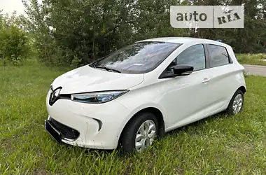 Renault Zoe 2015 - пробіг 89 тис. км