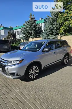 Mitsubishi Outlander 2016 - пробіг 163 тис. км