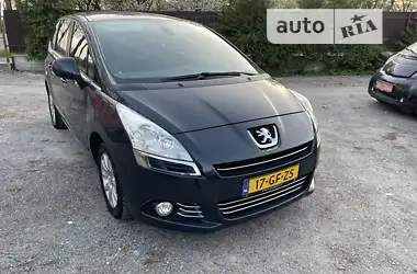 Peugeot 5008 2011 - пробіг 195 тис. км