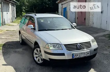 Volkswagen Passat 2005 - пробег 220 тыс. км