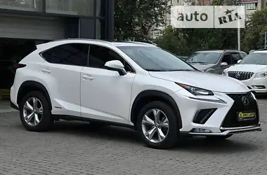 Lexus NX 2016 - пробег 104 тыс. км