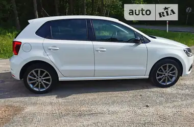 Volkswagen Polo 2015 - пробіг 91 тис. км