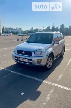 Toyota RAV4 2003 - пробіг 374 тис. км