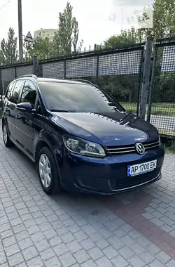 Volkswagen Touran 2013 - пробіг 220 тис. км