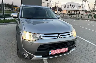 Mitsubishi Outlander 2015 - пробіг 208 тис. км