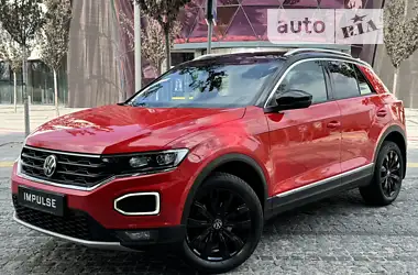 Volkswagen T-Roc 2021 - пробіг 49 тис. км