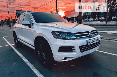 Volkswagen Touareg 2011 - пробіг 260 тис. км