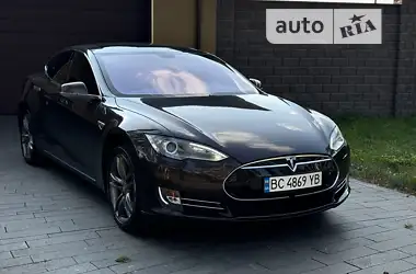 Tesla Model S 2013 - пробіг 154 тис. км