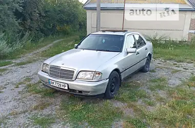 Mercedes-Benz C-Class 1996 - пробег 300 тыс. км