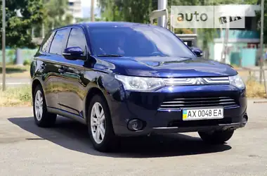 Mitsubishi Outlander 2012 - пробег 298 тыс. км