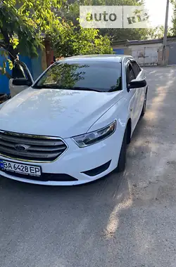 Ford Taurus 2014 - пробіг 128 тис. км