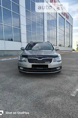 Skoda Superb 2014 - пробіг 298 тис. км