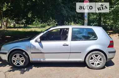 Volkswagen Golf 2001 - пробіг 220 тис. км