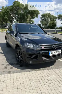 Volkswagen Touareg 2012 - пробіг 320 тис. км