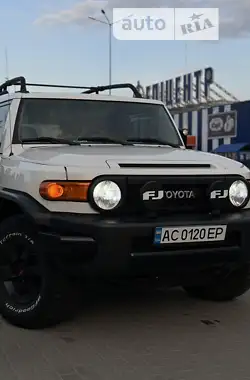 Toyota FJ Cruiser 2008 - пробіг 191 тис. км