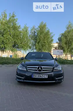 Mercedes-Benz C-Class 2012 - пробег 130 тыс. км