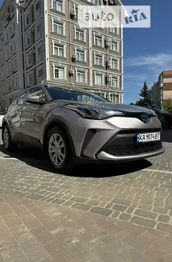 Toyota C-HR 2019 - пробіг 43 тис. км